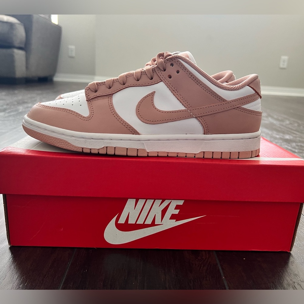 Women’s Nike Dunk- Rose Whisper- Size9.5W/8M